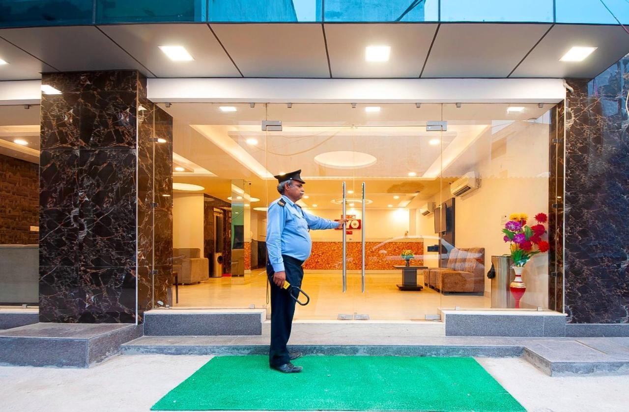 Hotel Belwood Suites - Near New Delhi Airport Exterior photo